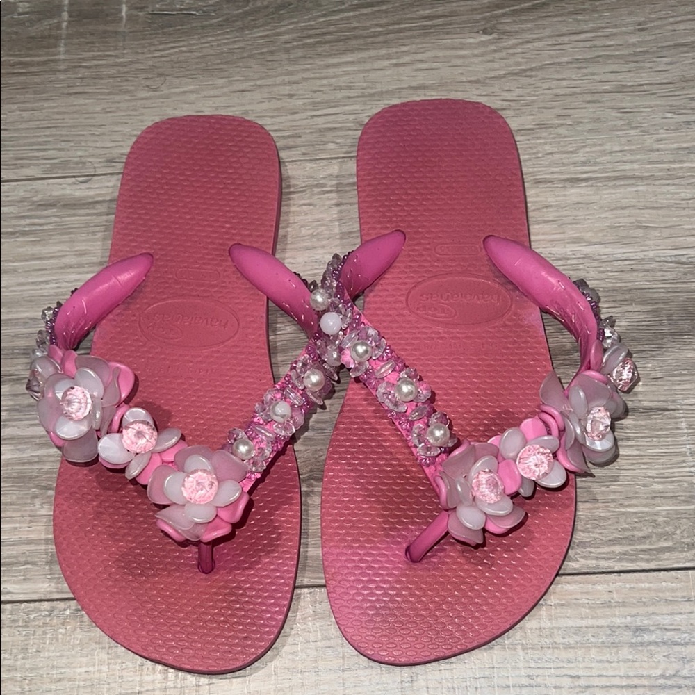 Pink‎ Havaianas flip flops custom embellishment